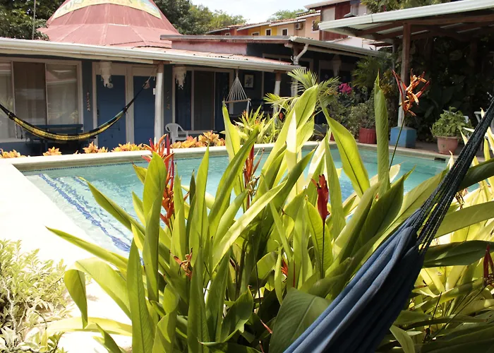 Hostel La Botella De Leche Tamarindo