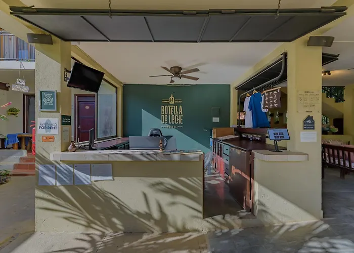 Hostel La Botella De Leche Tamarindo